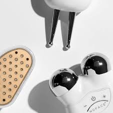 Différents embouts du NuFACE Trinity