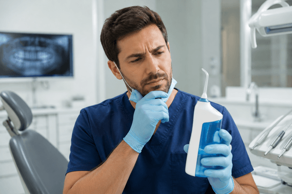 Hydropulseur avis dentiste : ce que recommandent vraiment les professionnels