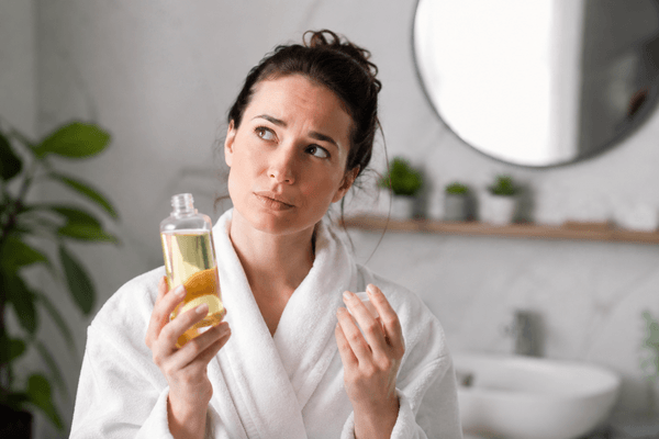 Oil pulling : quels bienfaits sont vraiment prouvés par la science ?